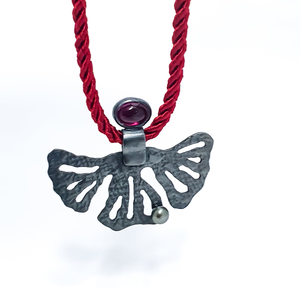 Pendentif MORPHEA "La délicate" (version mystique)